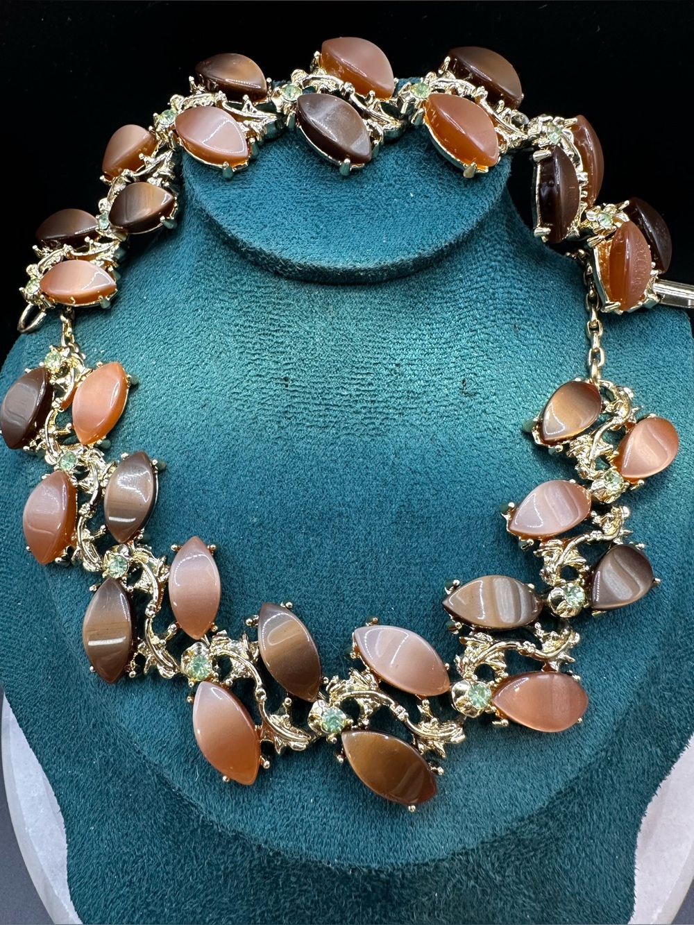Mid Century Thermoset Uranium Glass Rhinestones Necklace & Bracelet - Picture 3 of 14